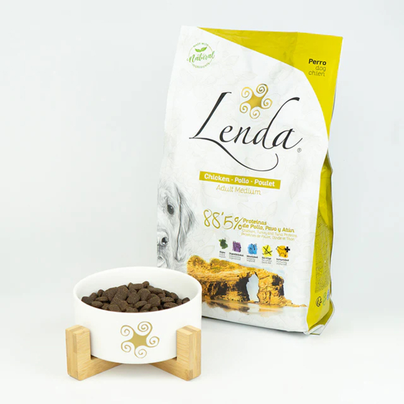 LENDA MEDIUM ADULT CHICKEN / POLLO 12 KG Lenda Medium Adult Chicken / Pollo 12 Kg