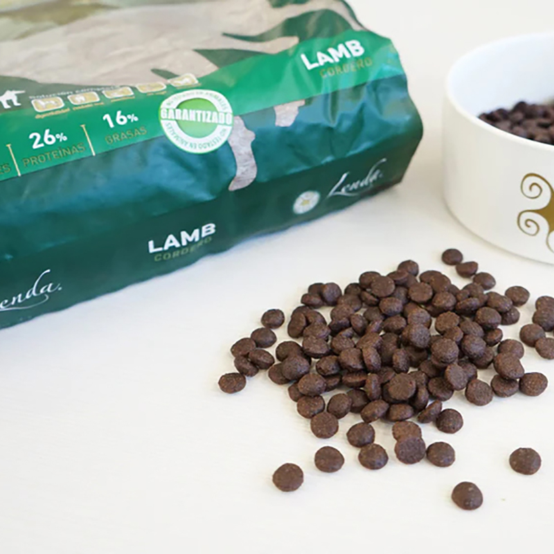 LENDA MEDIUM ADULT CORDERO LAMB 2 KG Lenda Medium Adult Cordero Lamb 2 Kg